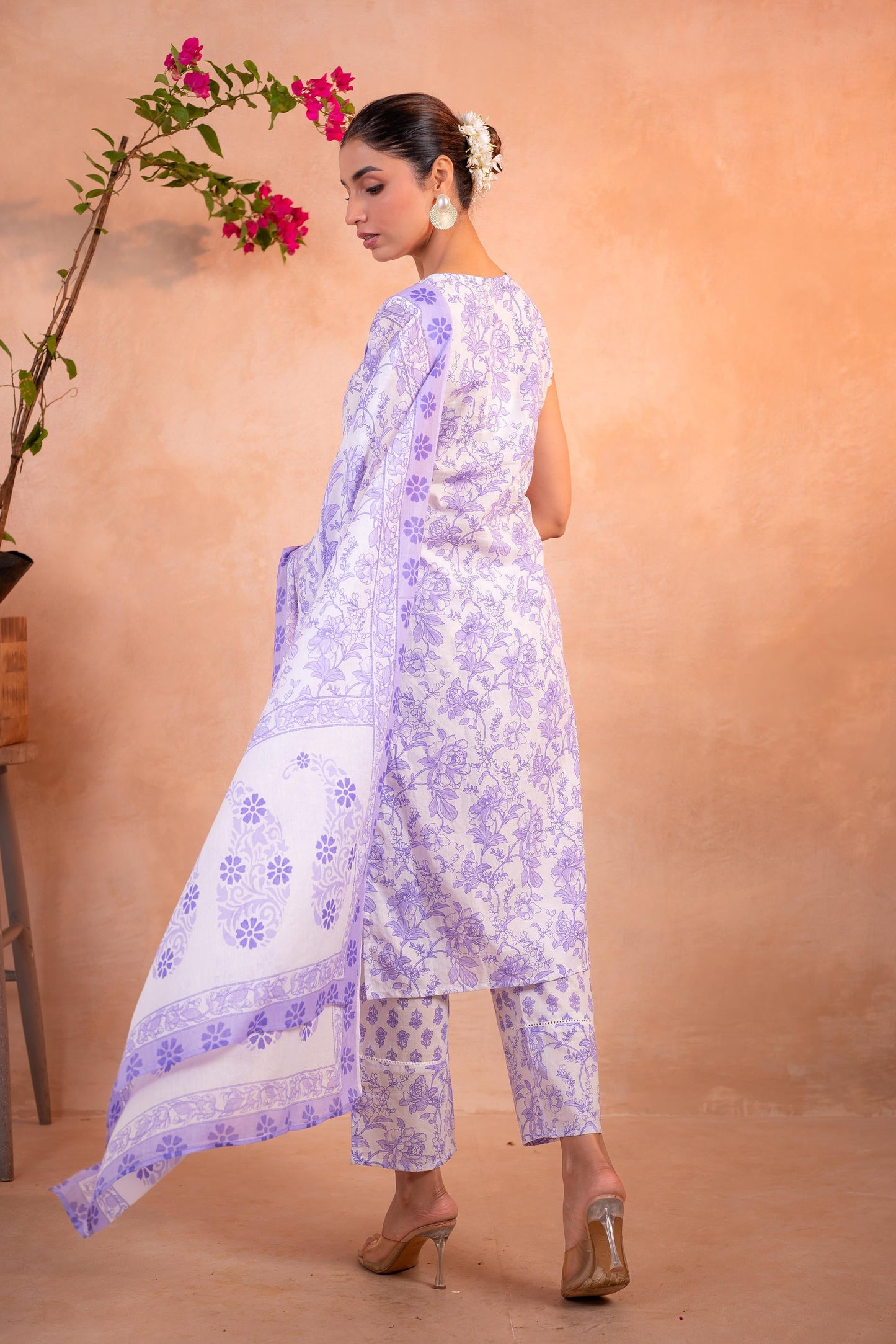 Lavender Whisper Floral Kurta Pant And Dupatta Set