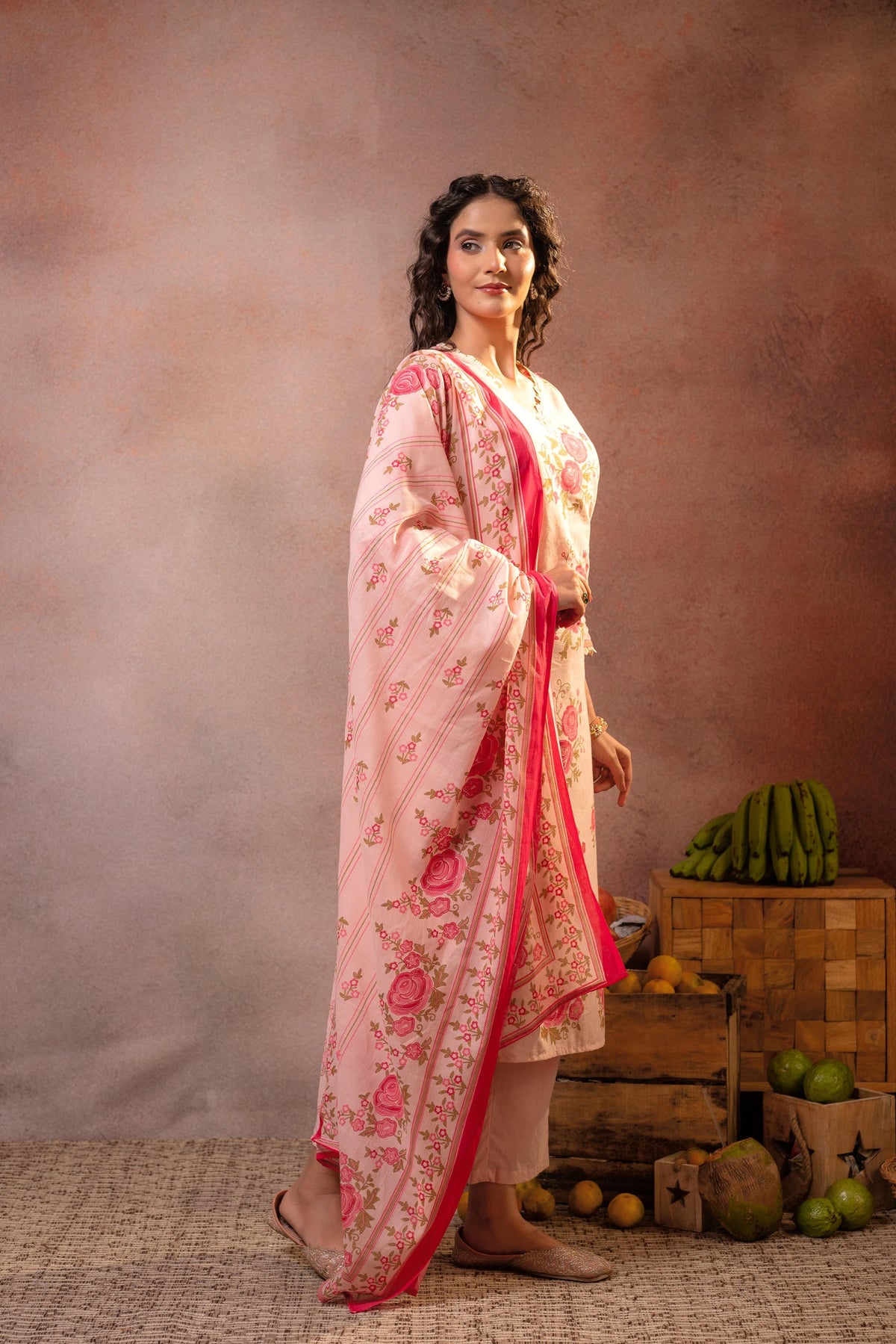 Gulbahaar Blush Floral Kurta Pant And Dupatta Set