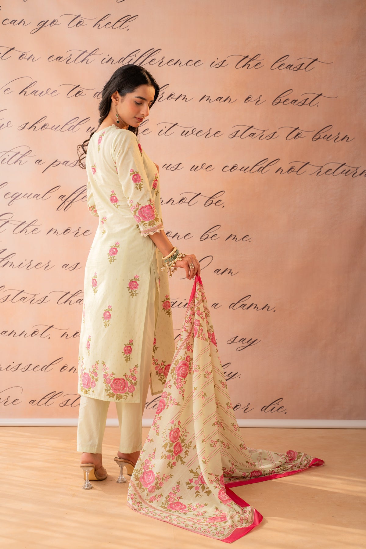 Gulbahaar Blush Floral Kurta Pant And Dupatta Set