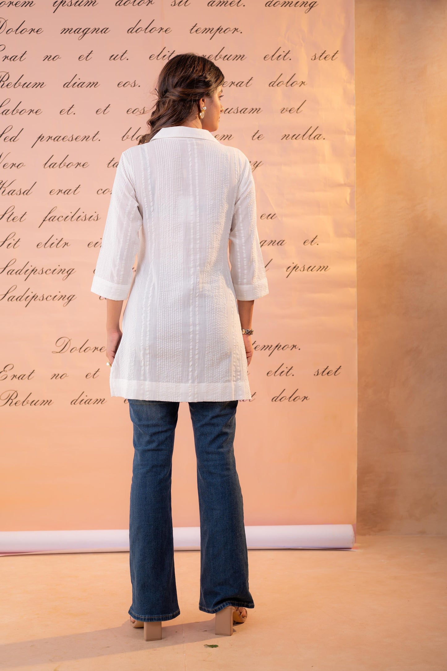 White Shell Story Tunic