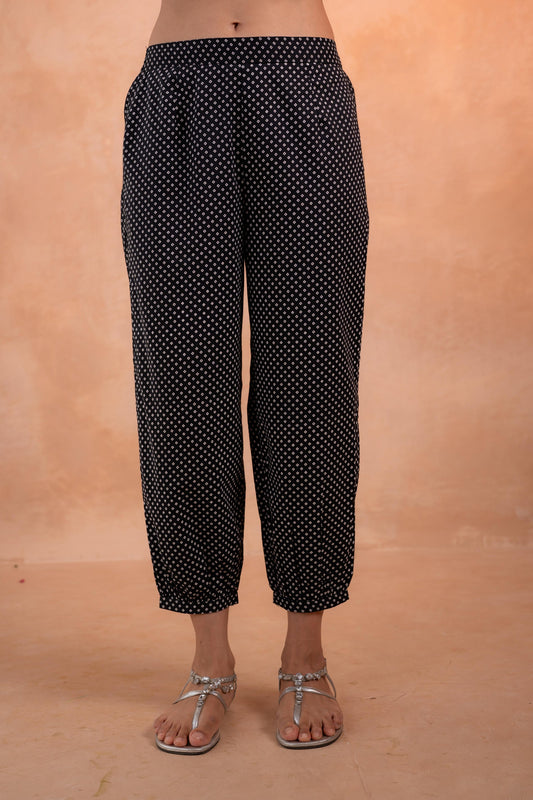 Noir Ikat Echo Black & White  Printed Kurta Pant And Dupatta Set