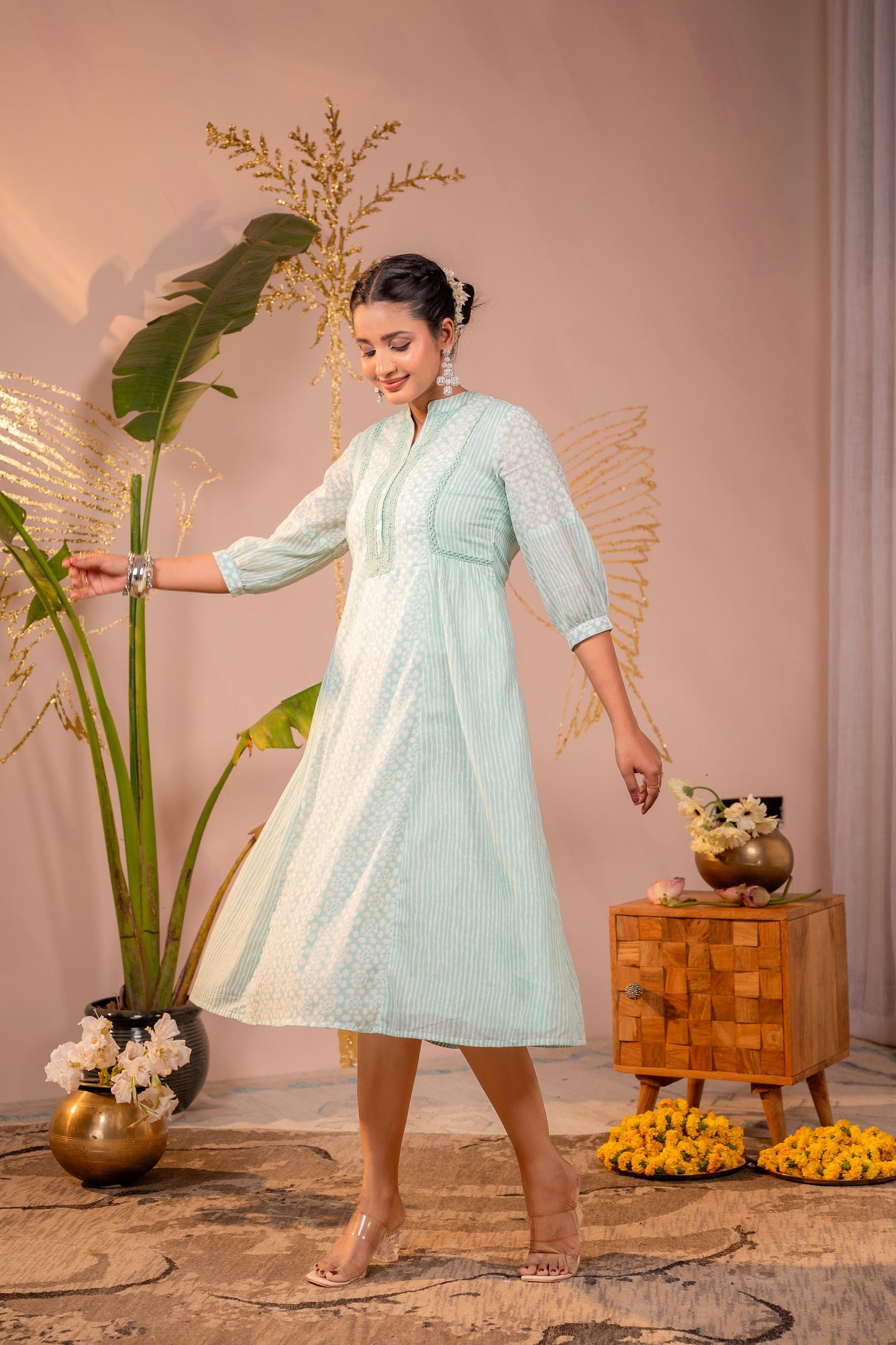 Mint Meadow Panelled Print Kurta Set