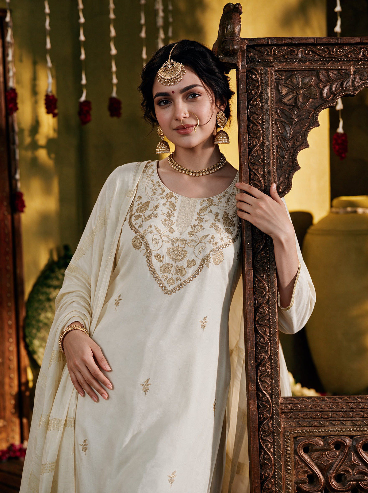 Juniper Women Offwhite Kurta Pant & Dupatta