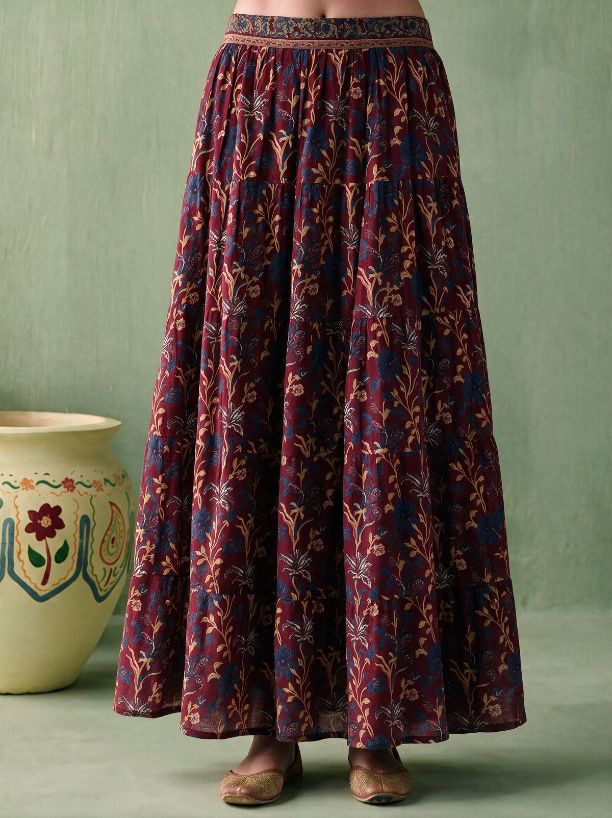 Juniper Women NAVY & MAROON TOP SKIRT