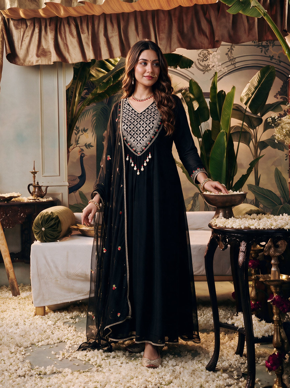 Juniper Women Black Longdress & Dupatta
