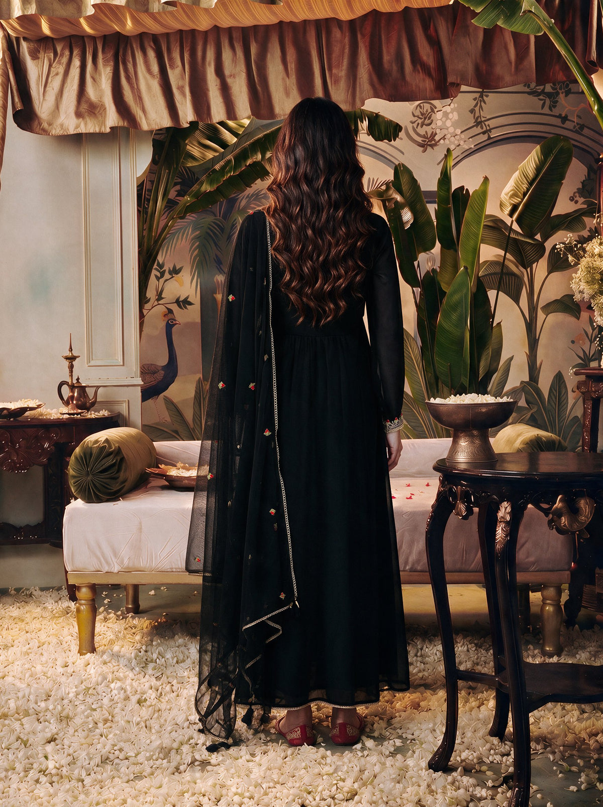 Juniper Women Black Longdress & Dupatta