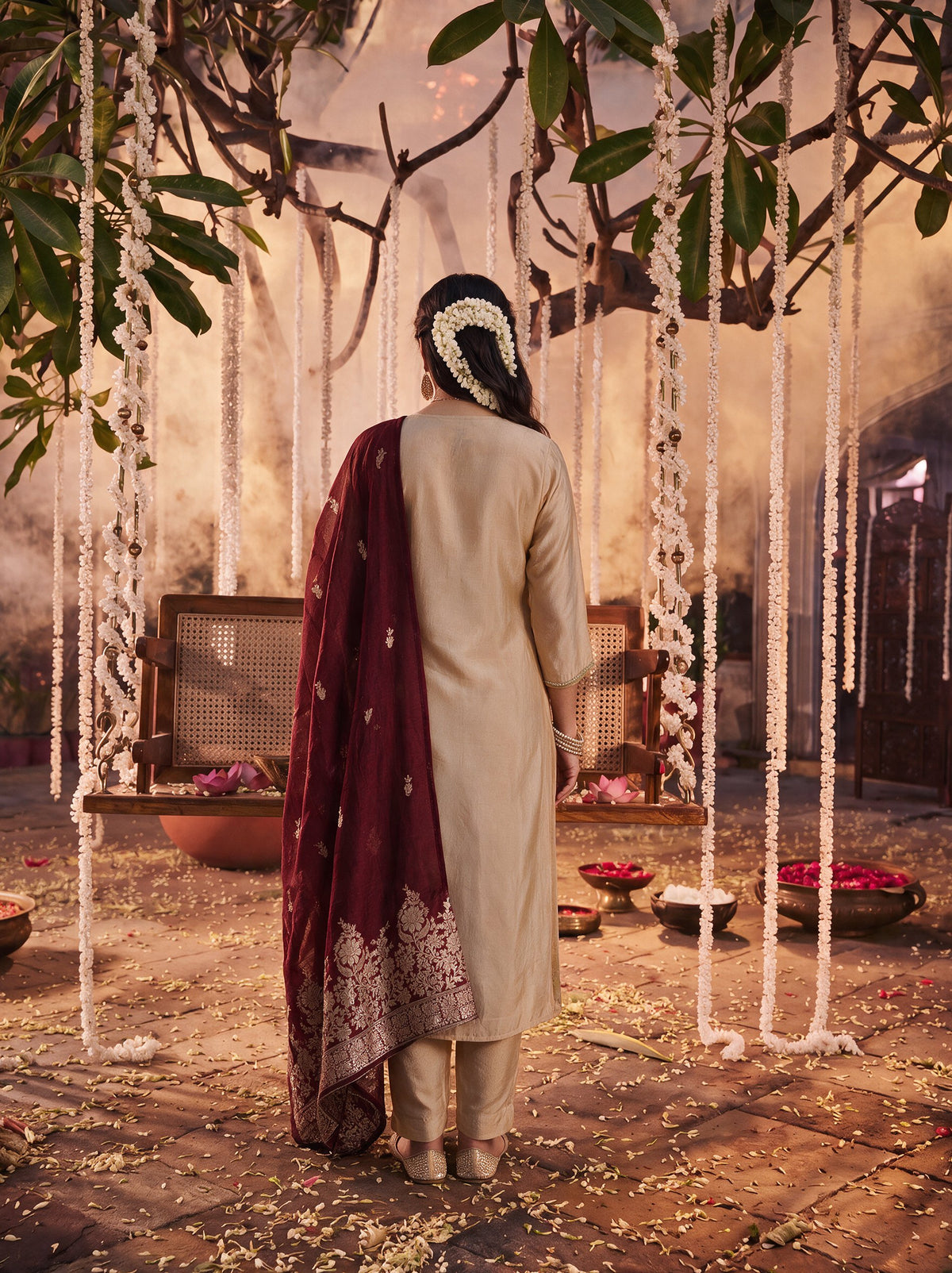Juniper Women Ivory Kurta Pant & Dupatta