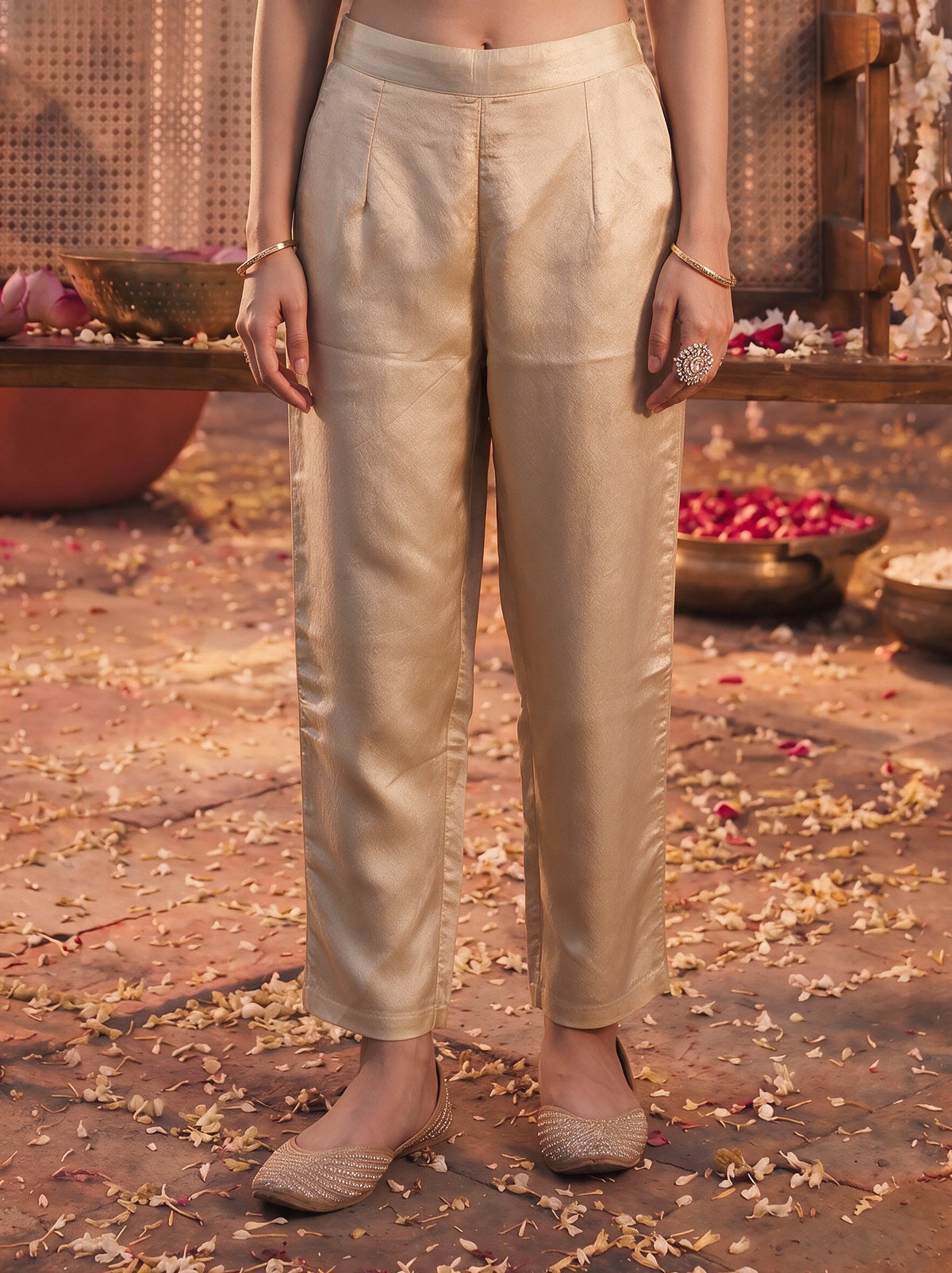 Juniper Women Ivory Kurta Pant & Dupatta